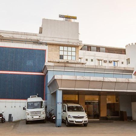 Capital O 69831 Hotel Mount Heera Ченай Екстериор снимка