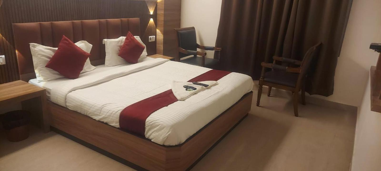 Capital O 69831 Hotel Mount Heera Ченай Екстериор снимка