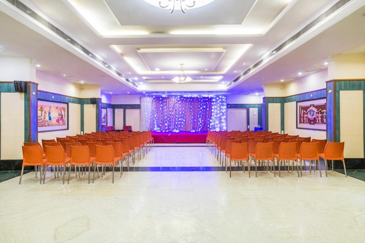 Capital O 69831 Hotel Mount Heera Ченай Екстериор снимка