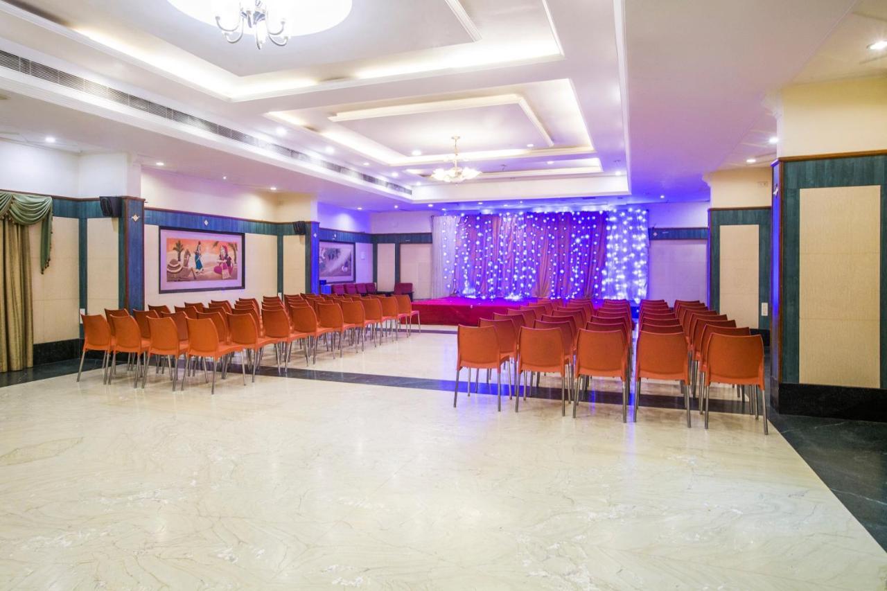 Capital O 69831 Hotel Mount Heera Ченай Екстериор снимка