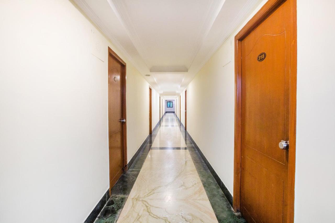 Capital O 69831 Hotel Mount Heera Ченай Екстериор снимка